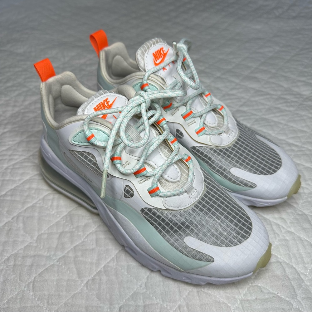 Nike Air Max 270 React SE ‘Hyper Crimson’